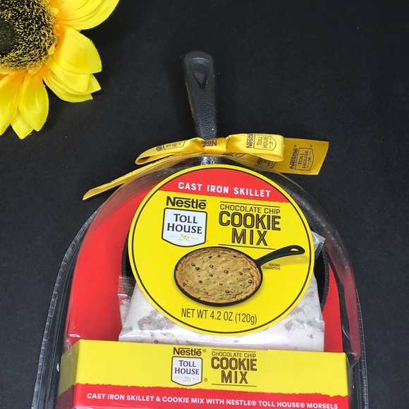 Nestle Toll House Kitchen Nestle Toll House Cast Iron Skillet Cookie Mix Poshmark